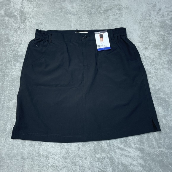 Tilley Pants - Tilley Women's L Trek Skort Black H0559